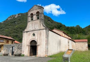 Ilesia prerrománica de Tuñón